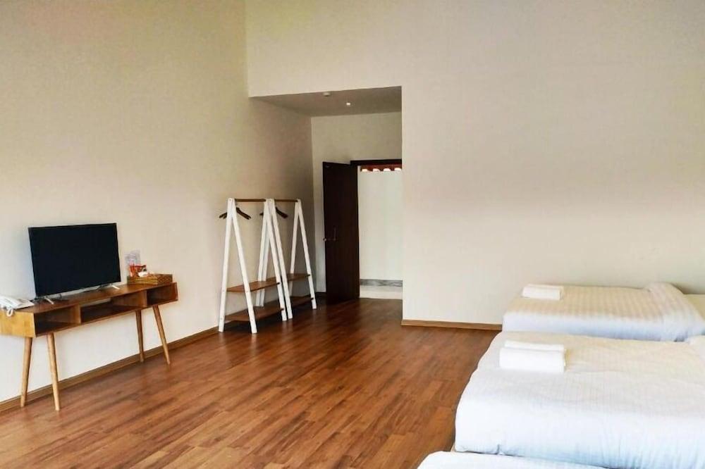 Ivy Hotel Dalat Экстерьер фото